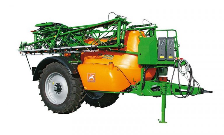 Amazone UX Special trailed sprayer 2