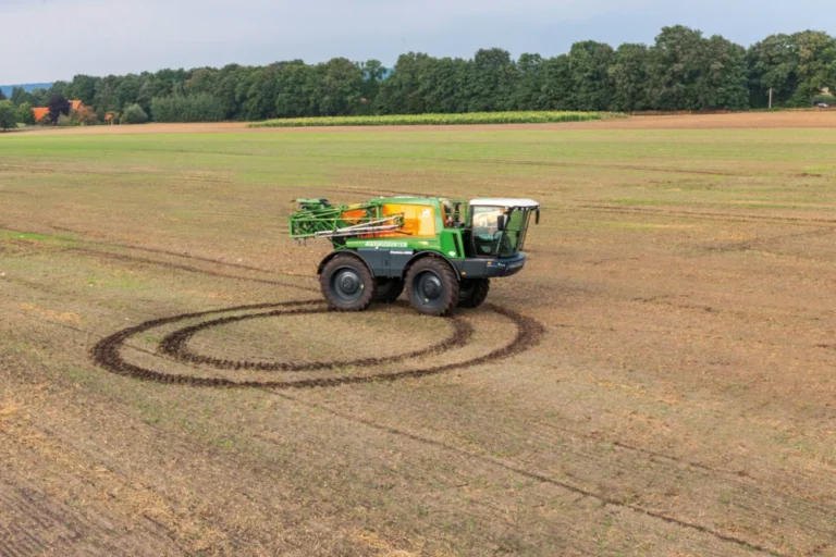 Amazone Pantera Self-Propelled Sprayer 2